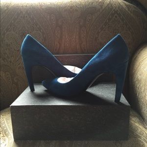 NEW VIA SPIGA HEELS